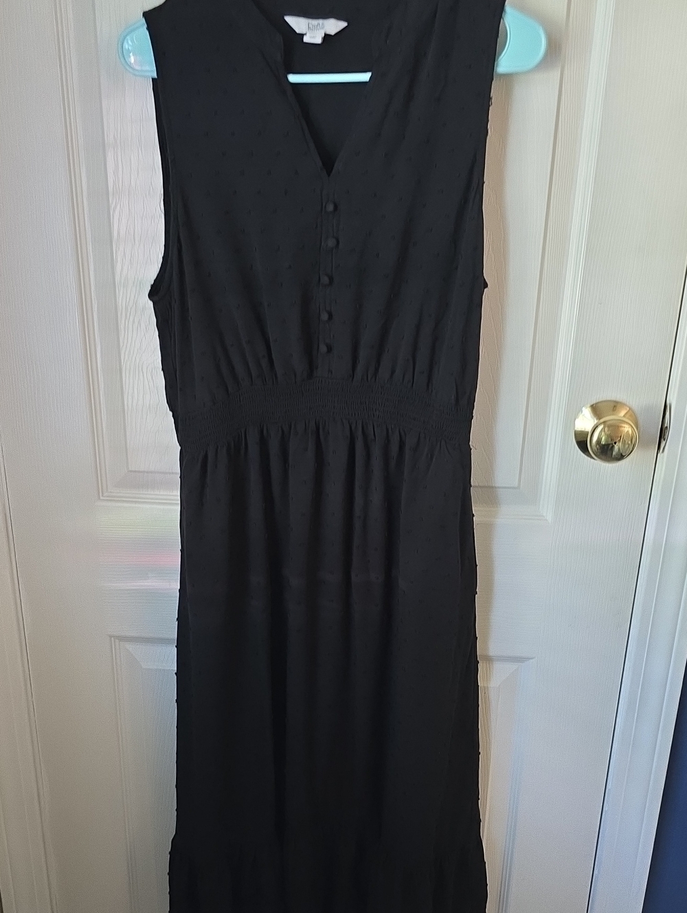 croft & barrow Black Sleeveless Midi Dress with V-Neck